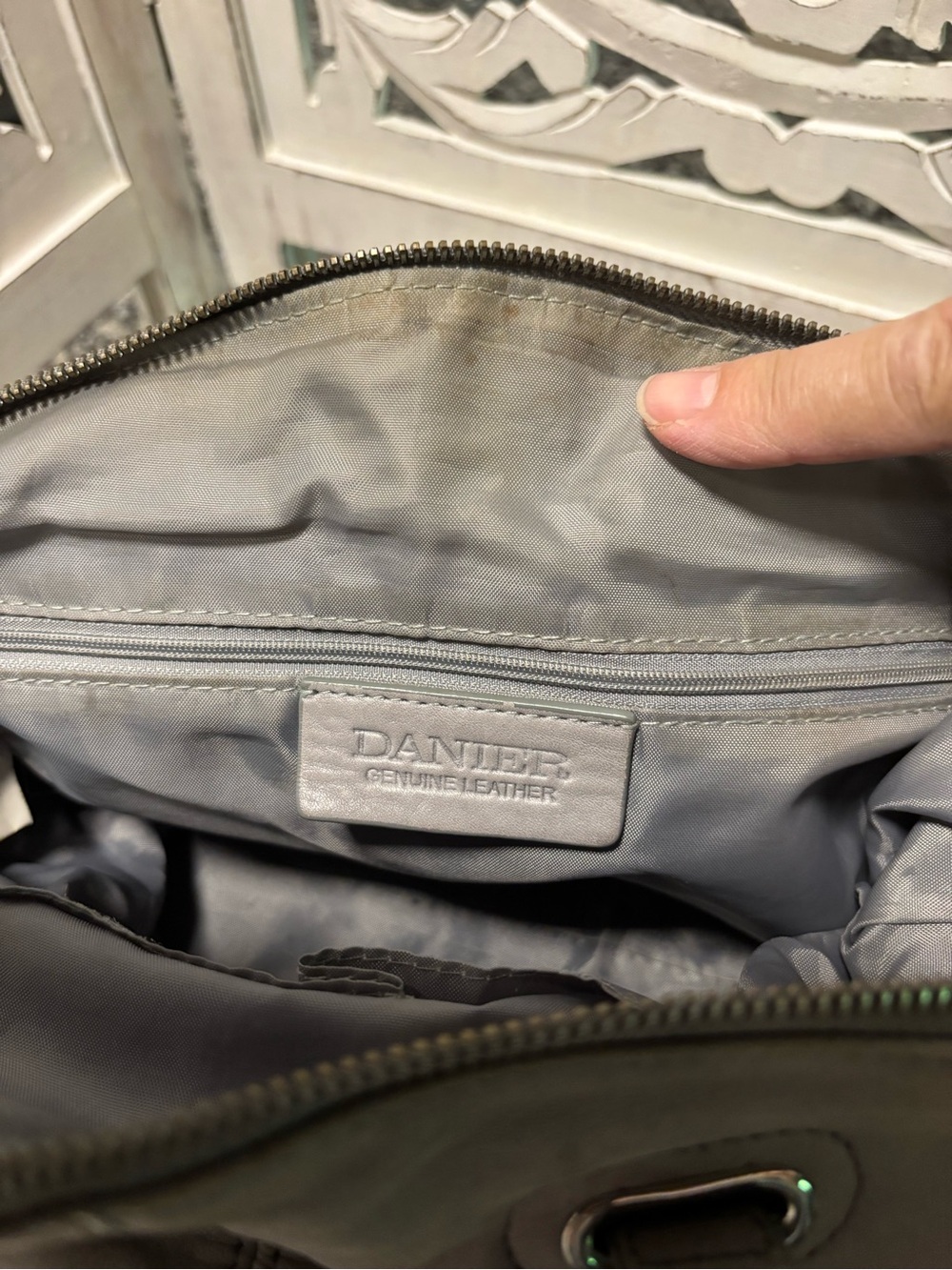 Danier Grey Leather Duffel Satchel - Picture 10 of 14